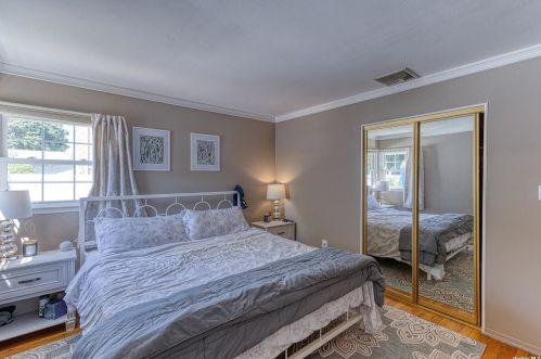 448 8th St, Bohemia NY  11716-1332 exterior