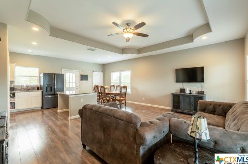 929 Cimarron, Spring Branch TX  78070 exterior