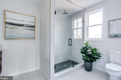 1875 Massachusetts Ave, Mc Lean VA  22101-4906 exterior