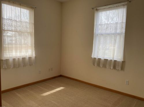 32047 Lakepoint St, New Baltimore MI 48047-3483 exterior