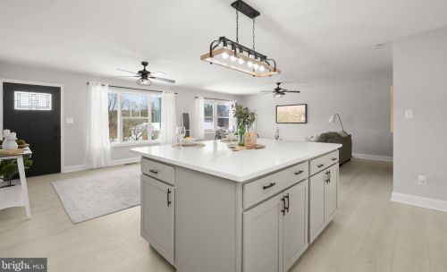 2202 Arden Dr, Fallston MD 21047-1402 exterior