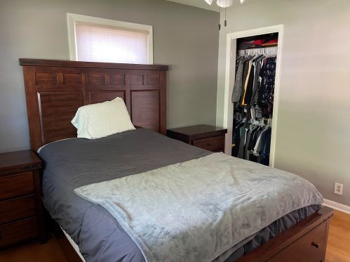 4468 65, Milwaukee WI 53220-3420 exterior