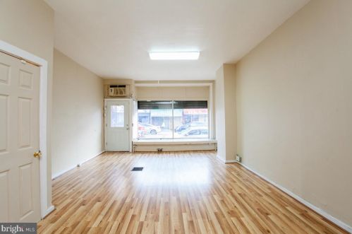 3358 Front St, Philadelphia PA 19106-3001 exterior