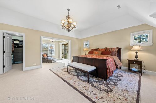 540 Kenilworth Ave, Elmhurst IL 60126-4445 exterior