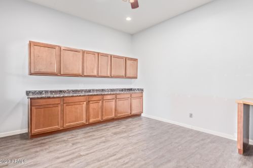 16402 40 Pl, Phoenix AZ 85050-8973 exterior