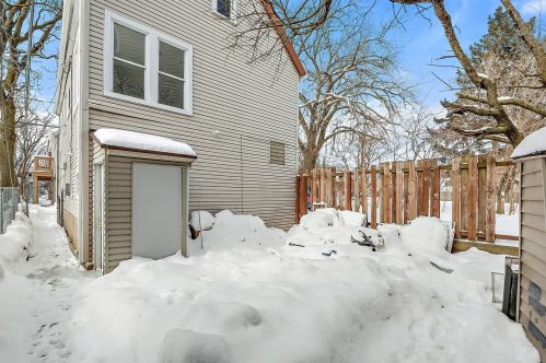 8444 Buffalo Ave, Chicago IL  60617-2609 exterior