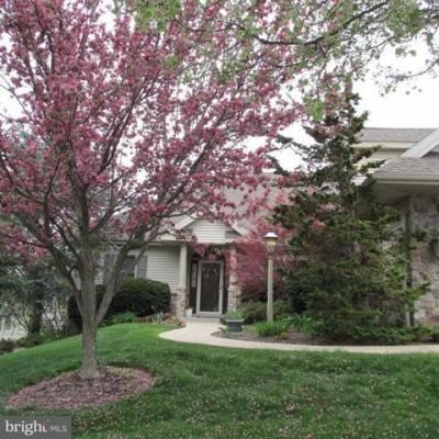 2122 Carey Way, Hummelstown PA  17036-6801 exterior