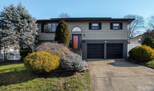 36 Finch St, Metuchen NJ  08840-1716 exterior