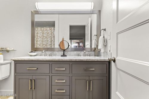 4312 28th Way, Phoenix AZ  85016-5811 exterior