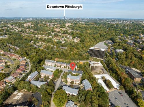 868 Highpointe Cir, Pittsburgh PA 15220-1854 exterior