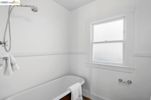 1334 Martin Luther King Jr Way, Berkeley CA 94704-1914 exterior