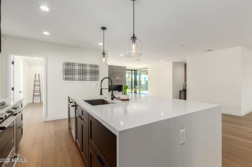 1253 Cambridge Ave, Phoenix AZ  85006-1102 exterior