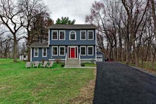 85 Mather Ave, Schenectady, NY 12304-2512