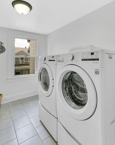 1207 Linden Pl, Pittsburgh PA  15212-4830 exterior