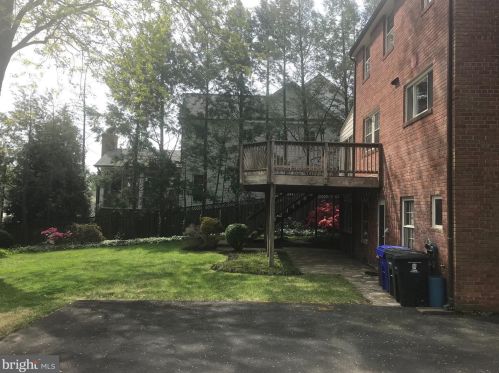 3409 Abingdon St, Arlington VA  22207-4216 exterior