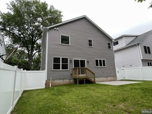 1354 Pennington Rd, Teaneck NJ  07666-2803 exterior