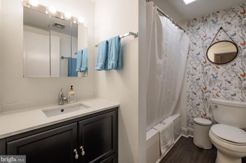 829 2nd St, Philadelphia PA 19133 exterior