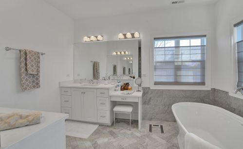 292 Fremont Ave, Elmhurst IL 60126-2200 exterior