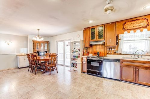 1854 Beechwood Blvd, Gainesville GA 30504-2606 exterior