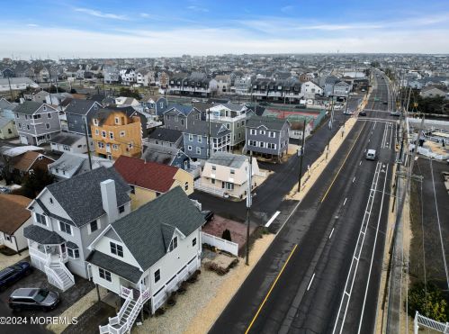 125 Throssell Rd, Lavallette NJ 08735-3230 exterior