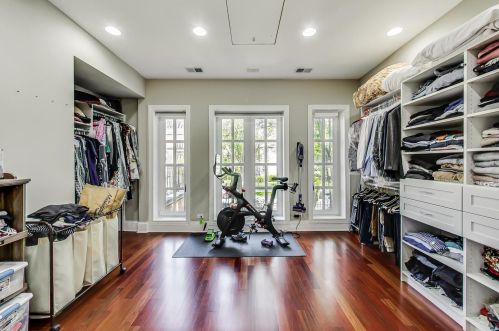 579 Hawthorne Pl, Chicago IL  60657-2922 exterior