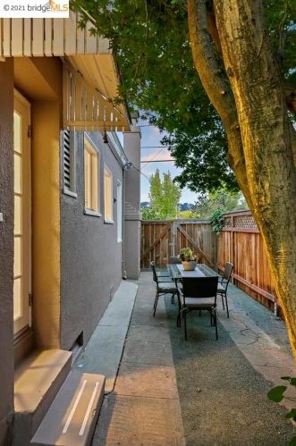 1728 Acton St, Berkeley CA 94702-1913 exterior