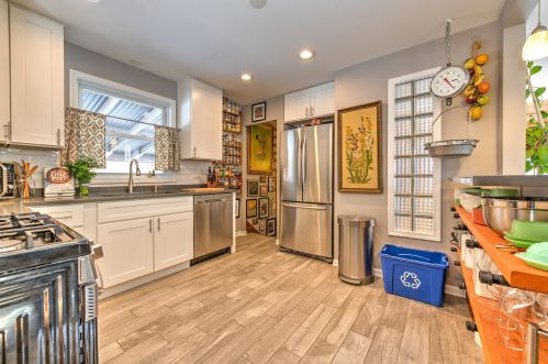 5646 Nottingham Ave, Chicago IL 60638-3109 exterior