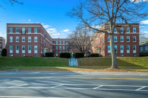 290 Baxter Blvd, Portland ME  04101-1620 exterior