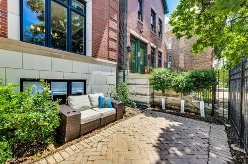 2047 Honore St, Chicago IL  60614-3910 exterior