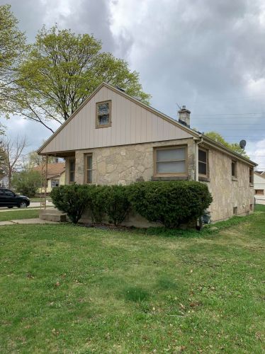 4701 19th Pl, Milwaukee, WI 53209-4601