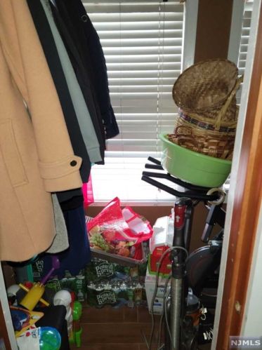 106 Rollinson St, Town Center NJ 07052-4601 exterior