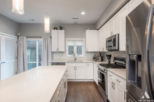 3848 Wolcott Ave, Chicago IL 60636-1636 exterior