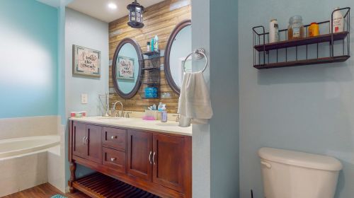 1080 Romaine Ln, Fort Pierce FL 34953-3675 exterior