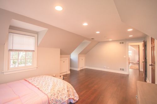 6654 Kilbourn Ave, Chicago IL  60712-3326 exterior