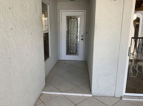 457 Country Hollow Ct, Naples FL 34104-6015 exterior