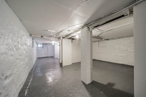 111 Hauxhurst Ave, Union City NJ 07086-6836 exterior