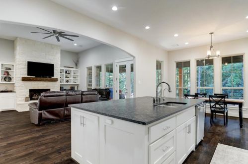 11416 Connie Ln, Montgomery TX 77316-5431 exterior