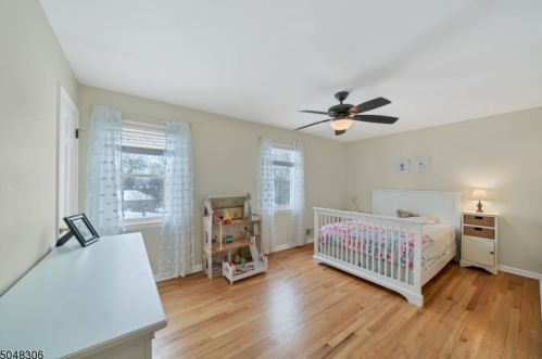 4 Seward Pl, Chester NJ 07930-2609 exterior