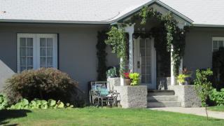 146 Delaware Ave, Wenatchee WA  98801-2138 exterior