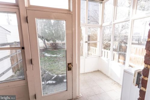 136 Pearl St, Lancaster PA 17603-3233 exterior