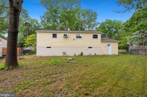 205 California Trl, Browns Mills NJ  08015-5641 exterior