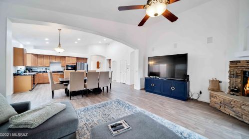 4977 Louis River Way, Tucson AZ  85718-4756 exterior