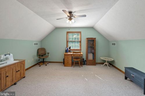 1165 Fox Run Ter, Hanover PA 17331-8742 exterior