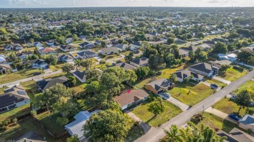 287 Moselle Ave, Fort Pierce FL 34984-5027 exterior