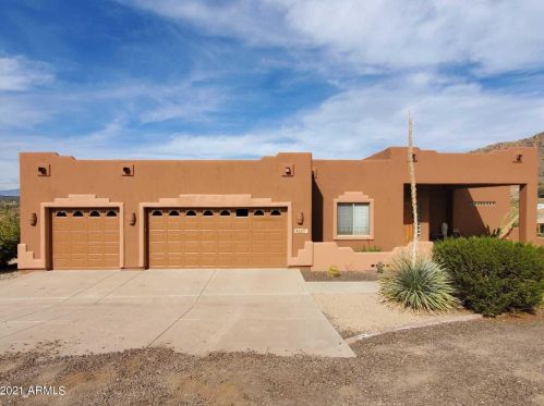 42227 7th St, Phoenix, AZ 85086-7322