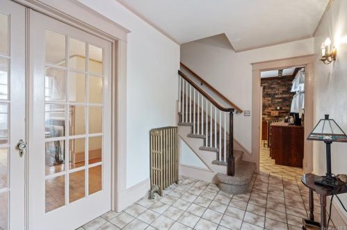 146 Hooker Ave, Poughkeepsie NY  12601-4935 exterior