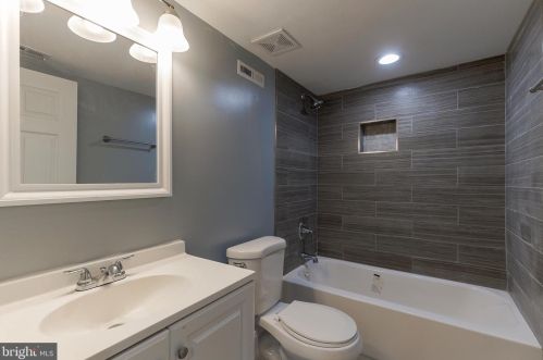 1611 25th St, Washington DC 20020-5361 exterior