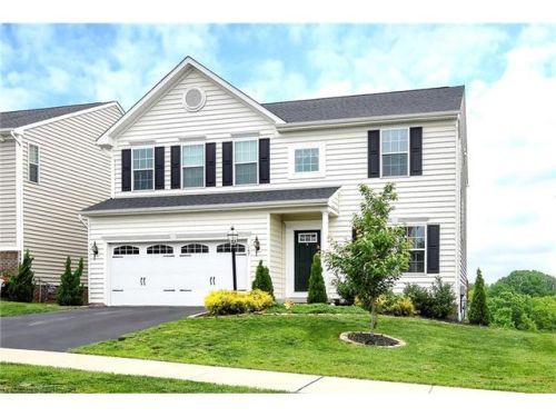 147 Cimarron Dr, Moon Twp, PA 15108-9642