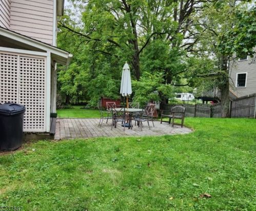 35 Main St, Clinton NJ 08809-1250 exterior