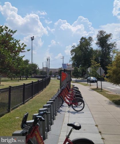 3918 10 St, Washington DC 20002-3736 exterior